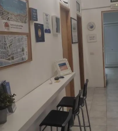 Little Surf House * Las Palmas de Gran Canaria